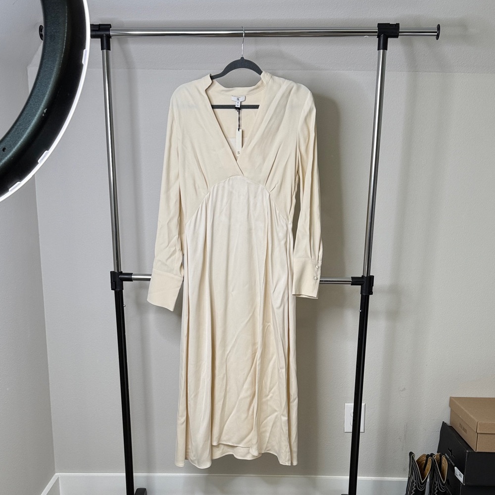 Banana Republic Cream Long Sleeve Dress